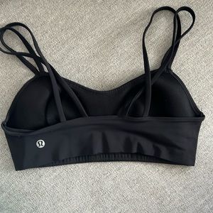 Lululemon aLike a Cloud B/C cup sports bra black size 6